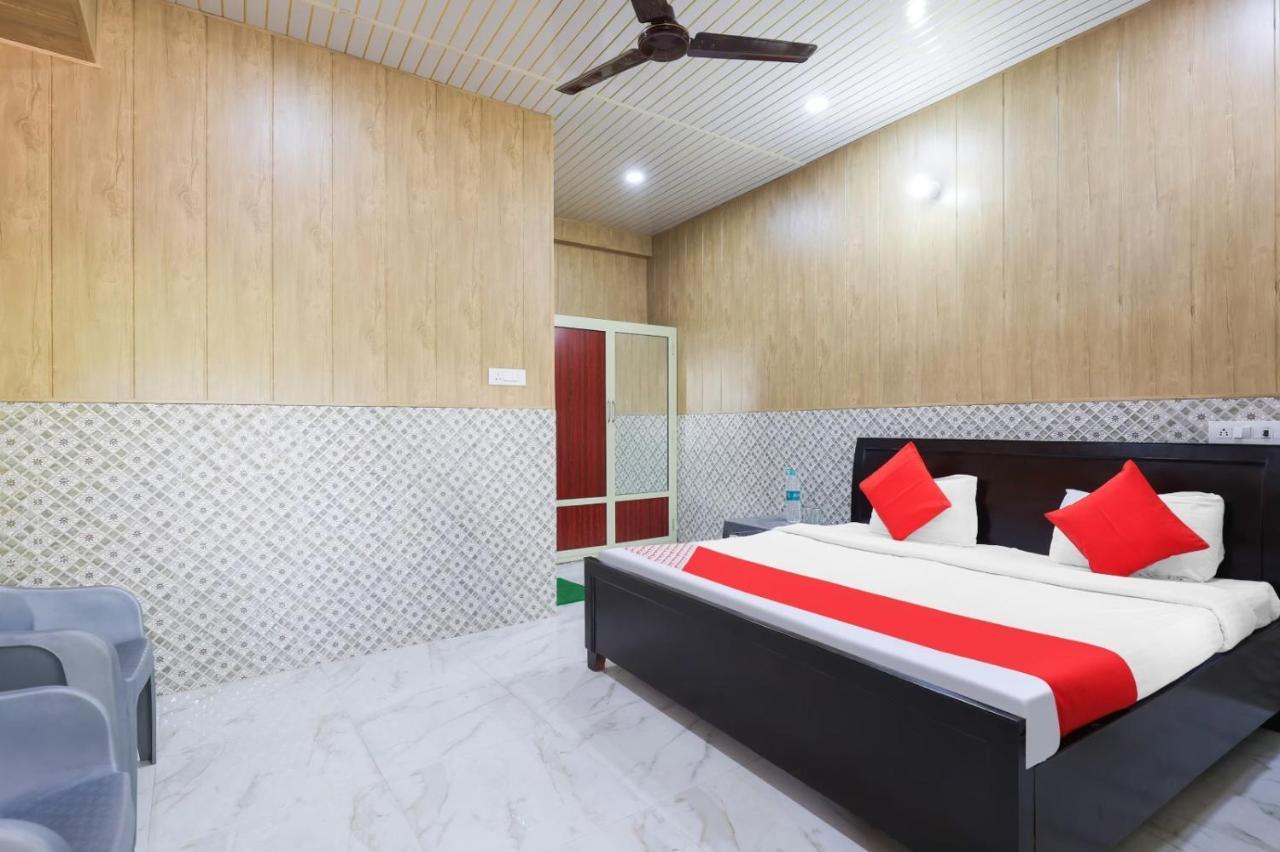 Hotel Chitrarth & Party Lawn Haldwāni 외부 사진