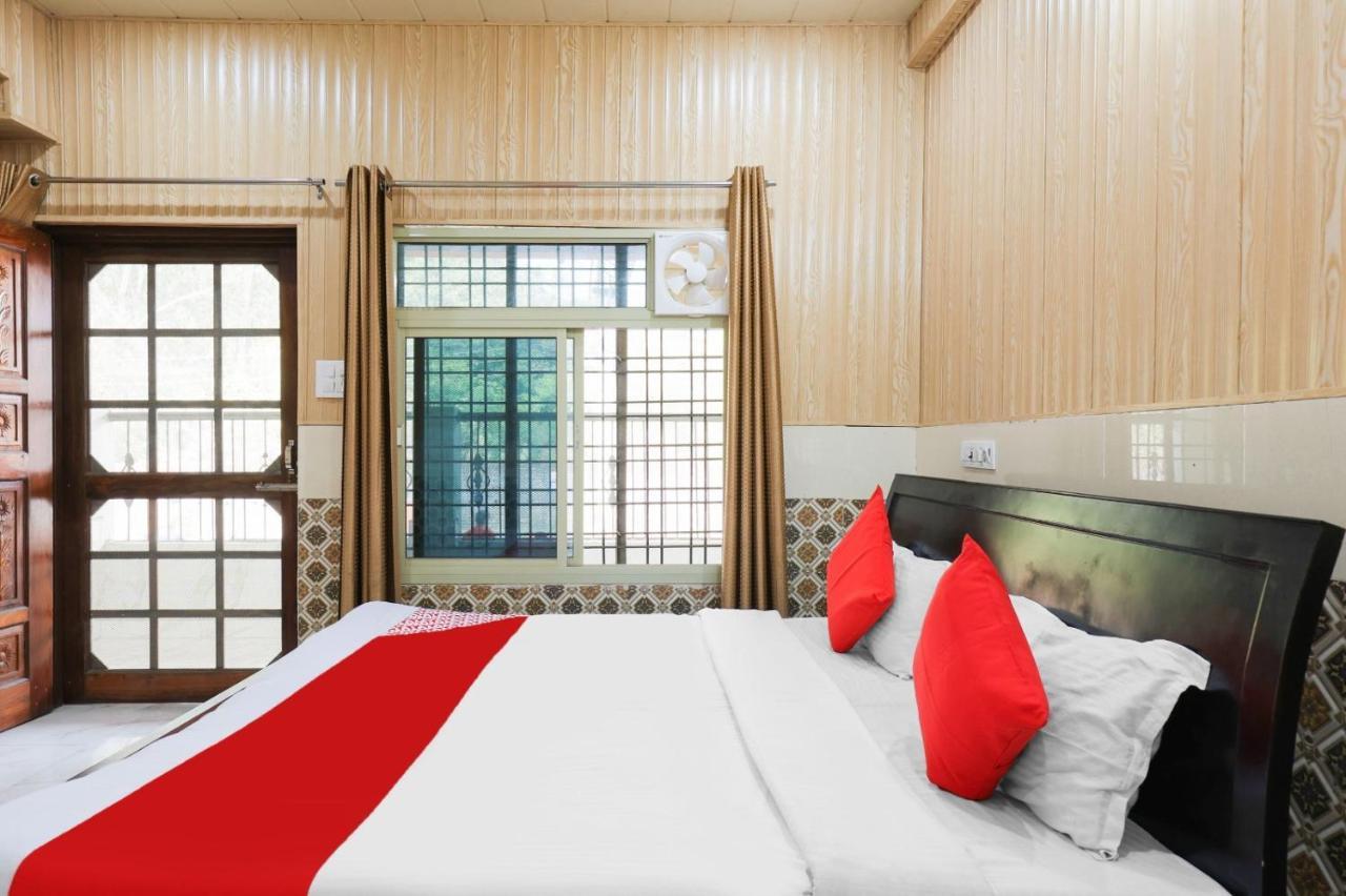 Hotel Chitrarth & Party Lawn Haldwāni 외부 사진